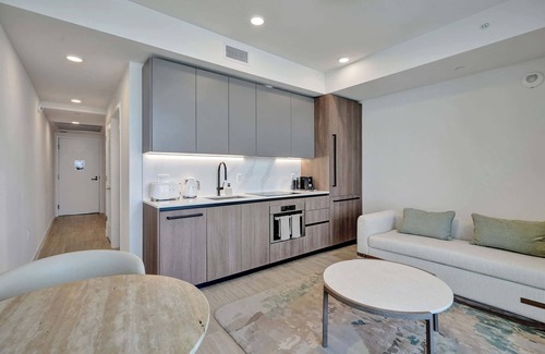 North Beach Condo | NEW Modern 1BR Miami Beach Condo w/Pool & Gym