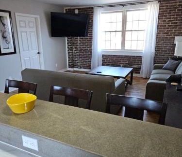 Maryville Apartment | New Modern 2 BR in Excellent Location (201)