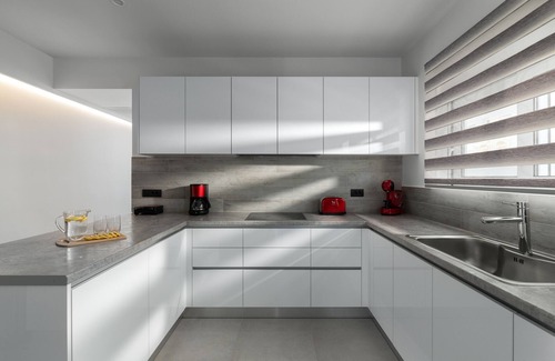 Rhodes Apartment | New modern and cosy apartment in the city center 100 meters from the sea.