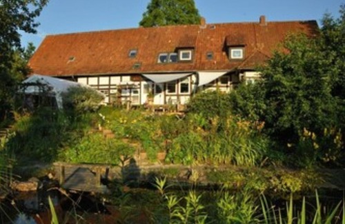 Polle Apartment | New, modern and original apartment for 2-7 people in the forester's lodge with sun terrace