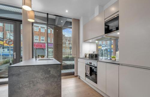 Yiewsley Apartment | New Modern Apartment near Heathrow Airport