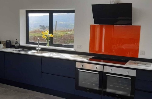 Dunsford House | New Modern Barn surrounded by Devon countryside
