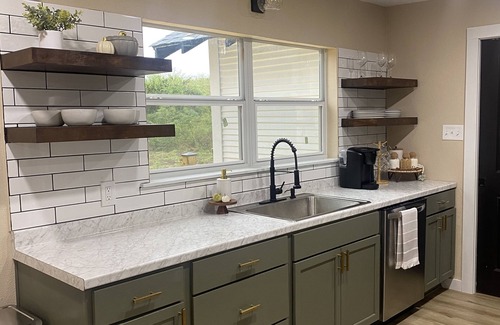 Jacksonville House | *NEW* Modern Boho 2-bedroom home