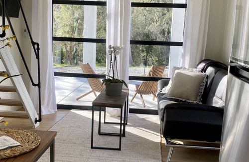 Templeton House | NEW Modern Bungalow In the heart of 46 West Wineries- but in town