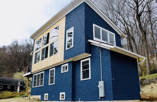 New Fairfield House | New Modern Candlewood Lake House Retreat-Getaway