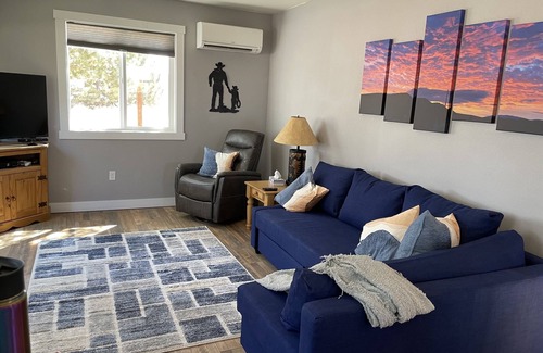 Crooked River Ranch House | NEW! Modern, Close to Nature | Working Farm Stay