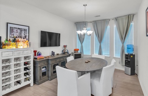 Medina Valley House | NEW! Modern Comfort - San Antonio Retreat