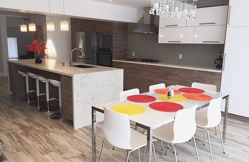Fort Lauderdale House | New Modern Coral Villa ! Private Heated Pool !n1 Mile To Beach! BBQ !