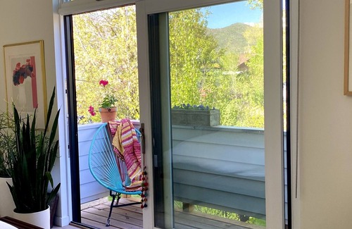 Basalt House | New Modern Farmhouse - A beautiful vacation home in the heart of historic Basalt