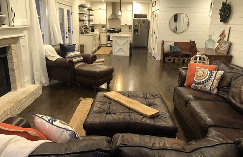 Forest House | New Modern Farmhouse with Beds and Bathrooms for Everyone!