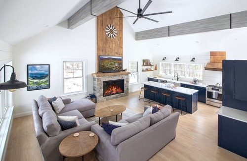 Tamworth House | New Modern Gray Barn Getaway - Game Room, EV Charger, Year-Round Fun!