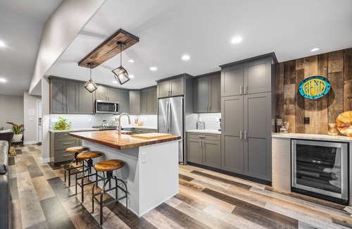Southwest Bend House | New! Modern Home ~ Hot Tub ~ Close to Old Mill & Trails!