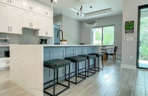 Warm Mineral Springs House | New Modern Home on Warm Mineral Springs. 20 min drive to various Florida beaches