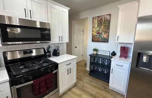 West Jordan Apartment | New Modern home Salt Lake City | West Jordan
