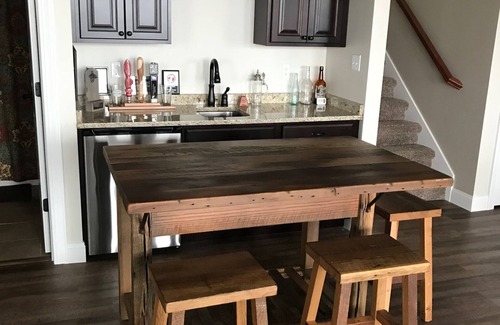 La Follette House | New Modern Lake View Home - Gorgeous Deck, Gorgeous Views!