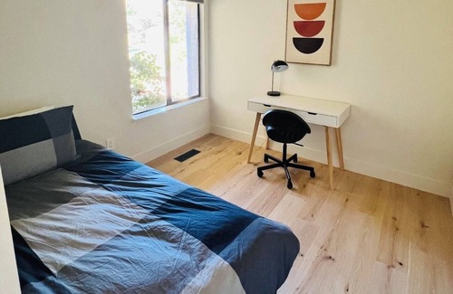 Napa House | NEW - Modern, Light-filled Sanctuary in the Heart of Napa!