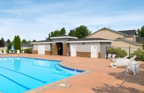 Meridian House | NEW! Modern Meridian vacation home - Foosball, Air Hockey, Steps from POOL
