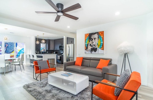 Little Tuscany House | New Modern Palm Springs Resort - 5 Mins to Downtown