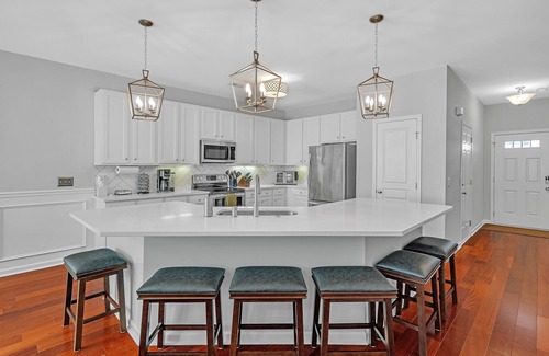Southwest Raleigh House | NEW! Modern Raleigh Townhome in Prime Location