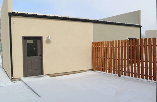 Poncha Springs House | New Modern Townhome 3bd, 3ba, 20min to Monarch Ski, Garage, Traeger