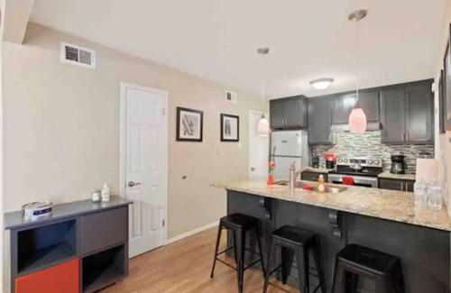 Thunderbird House | New Modern Two BR Condo near Franklin Mountains