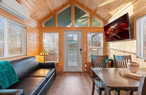 West Sedona House | NEW Moondance Majestic Mini Cabin Cathedral Rock