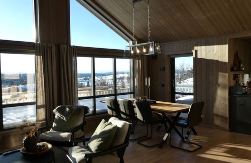 Etnedal House | New mountain cabin with panoramic view, sauna, ski-in -ski-out