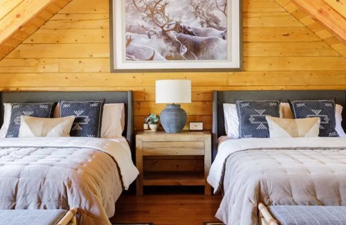 Prescott Cabin | NEW ✴️MOUNTAIN HOME ✴️HOT TUB ✴️HUGE DECK ✴️GAME ROOM
