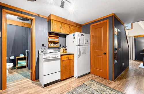 Black Mountain Cabin | New Mountain Retreat A-Frame by Lake Lure With Hot Tub
