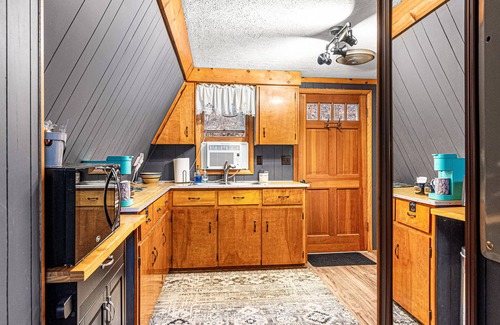 Black Mountain Cabin | New Mountain Retreat A-Frame by Lake Lure With Hot Tub