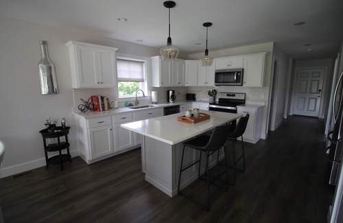Stonington House | New Mystic Area Waterfront