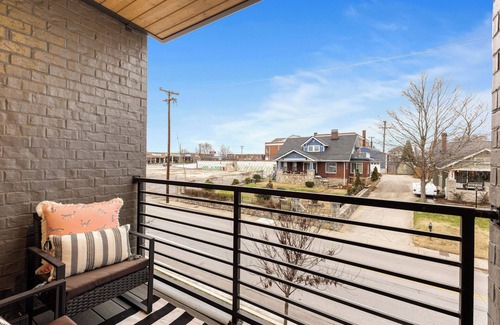 Eastwood House | NEW! Nash Honky-Tonk w/Game Room, Arcade's, and Pool Table