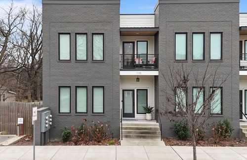 Eastwood House | NEW! Nash Honky-Tonk w/Game Room, Arcade's, and Pool Table