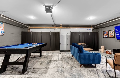 Eastwood House | NEW! Nash Honky-Tonk w/Game Room, Arcade's, and Pool Table