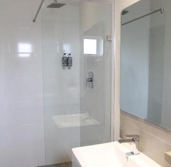 Parow Hotel | New National Hotel and Conference
