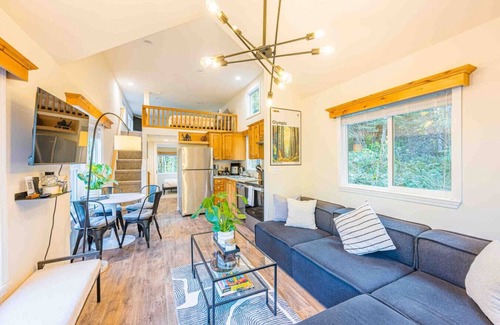 Port Angeles House | NEW Nestled Private Tiny Home Situated Near ONP