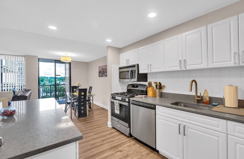 Crystal City Apartment | NEW! NEW LISTING! NEW! Arlington 2BR Furnished Apartment in Crystal City