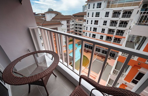 Pratumnak Hill Apartment | New Nordic Trend 4 by Apartwell