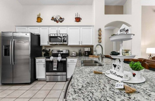 West Kissimmee Villa | NEW! Oak Island Gem Cozy 4BR Pool Home Near Disney