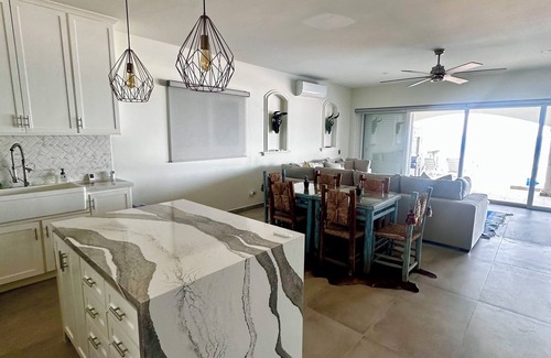 La Paz Condo | New Oceanfront 3 Bed Condo @ Cerritos Beach near Todos Santos & surfing WIFI A/C