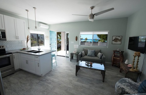 Cockburn Town Villa | New Oceanfront Villa! Twin Suites