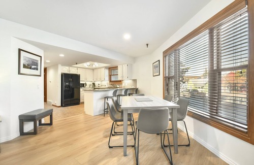 North Park City Condo | New on market - Premier Condo in Park City - Walk to PCMR, Main St & Shopping