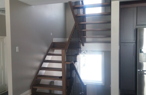 Springwater Cottage | New open/modern waterfront home/cottage now with Fibre Internet