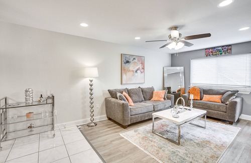West End Condo | New Orleans Condo w/ Pool, 7 Mi to French Quarters