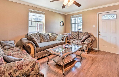 Esplanade Ridge House | New Orleans Home ~ 2 Mi to Bourbon Street!
