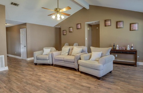 Old Aurora House | New Orleans Home with Backyard Near French Quarter
