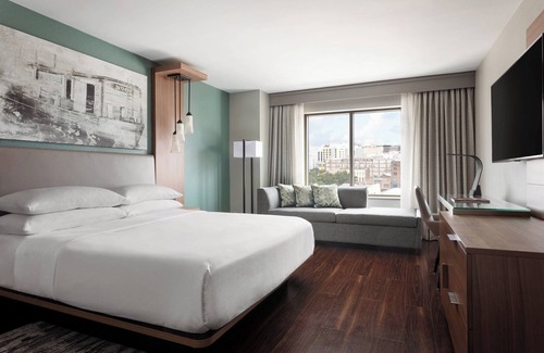 Arts/Warehouse District Hotel | New Orleans Marriott Warehouse Arts District