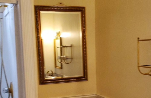 Irish Channel House | New Orleans Style Rental. Safe off street parking. Prime Location.