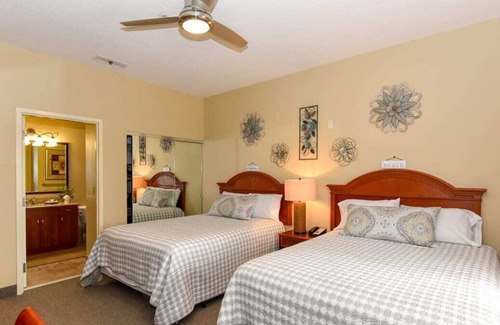 National Gardens Condo | NEW! Ormond Beach Retreat! WiFi and Pool!
