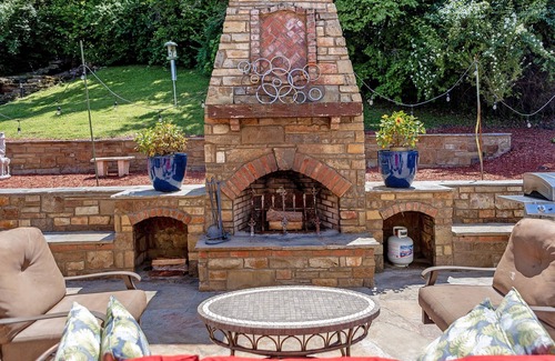 Franklin House | NEW! "Outdoor Oasis" You Will Not Need to Leave Home